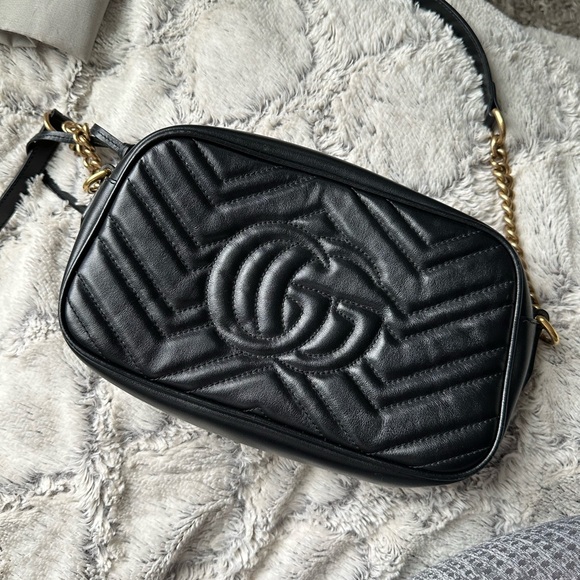 GUCCI GG MARMONT SMALL BAG - Picture 13 of 17